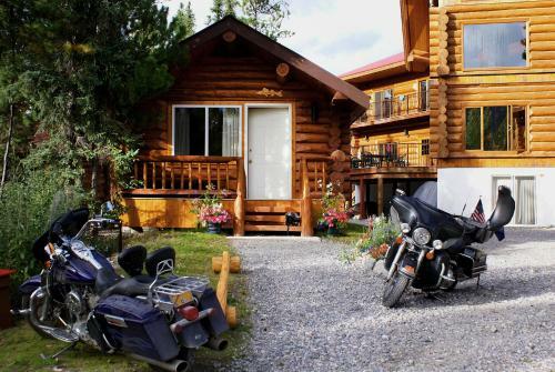Hotel Northern Rockies Lodge
