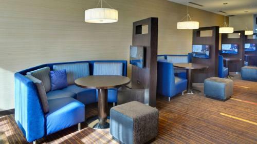 Hotel Courtyard By Marriott Muncie At Horizon Convention Center