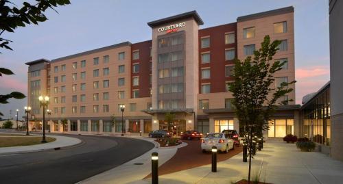 Hotel Courtyard By Marriott Muncie At Horizon Convention Center