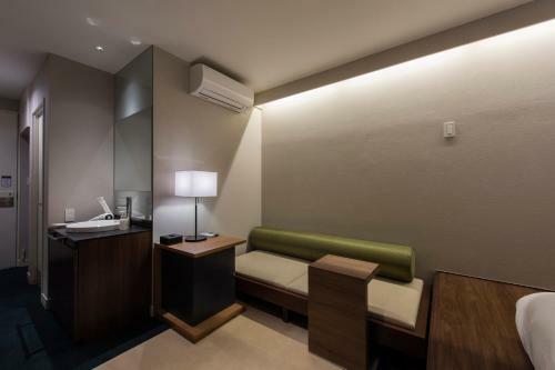 Grids Tokyo Nihombashi East Hotel&hostel