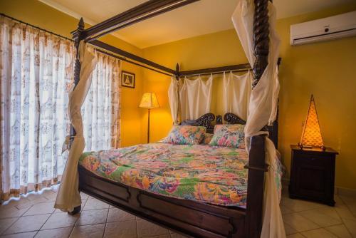 Hotel Tierra Del Sol Resort & Golf