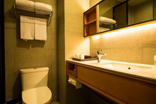 Ji Hotel Shanghai Fengxian South Bridge