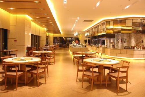 Yancheng Jinying Shangmei Hotel