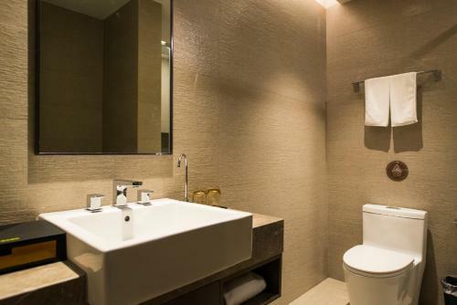 Hotel Home Inn Plus Shanghai Xujiahui