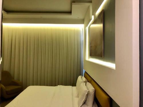 Hotel Platinum The First