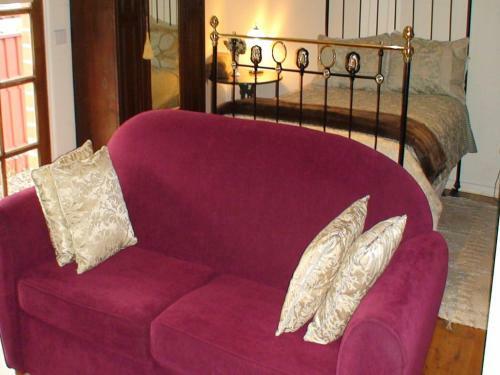 Hotel Albury Cottages