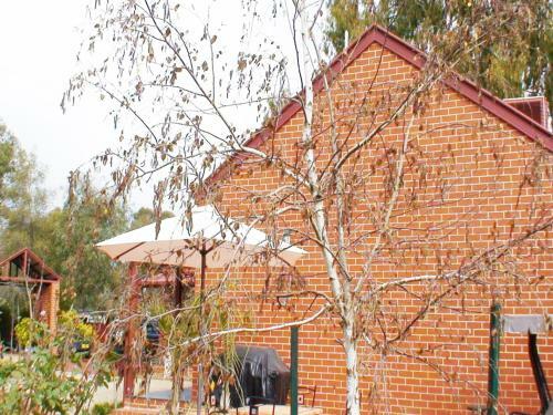 Hotel Albury Cottages