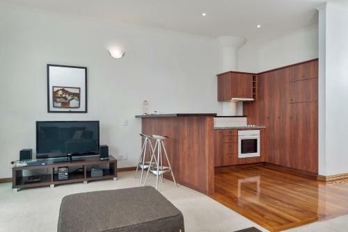 Princes Wharf - Private Apartments