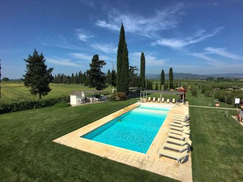 Special Apartments In Braccagni With Orthopedic Beds