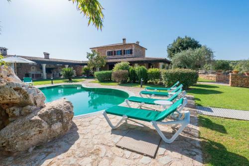 Villa Son Mel Contesti