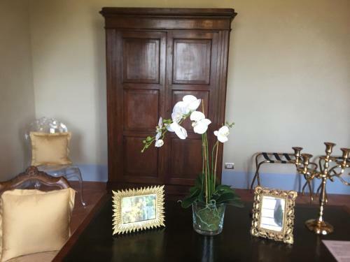 Hotel Cordella In Montalcino Wine Resort