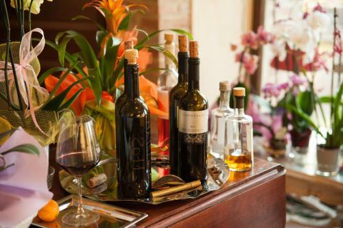 Hotel Cordella In Montalcino Wine Resort