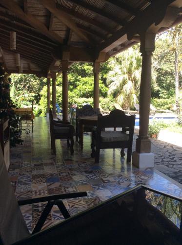 Hotel Casa Cigalou Tamarindo