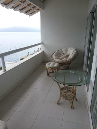 Casa Grande Em Angra