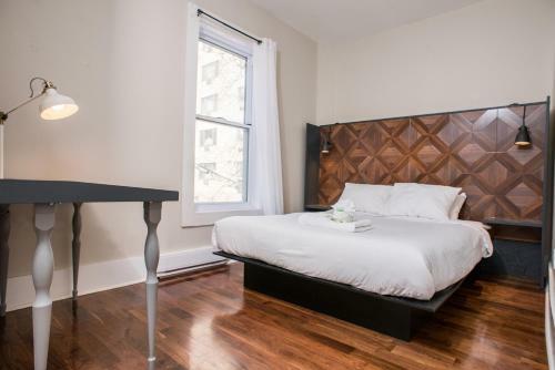 Six Bedroom Apartment On Lincoln
