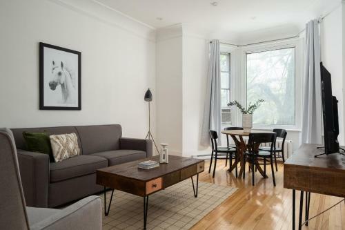 Apartments On Rue Aylmer