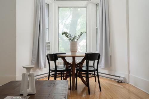 Apartments On Rue Aylmer