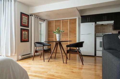 Apartments On Rue Aylmer