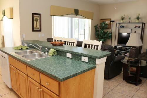 Balmoral Villa 524
