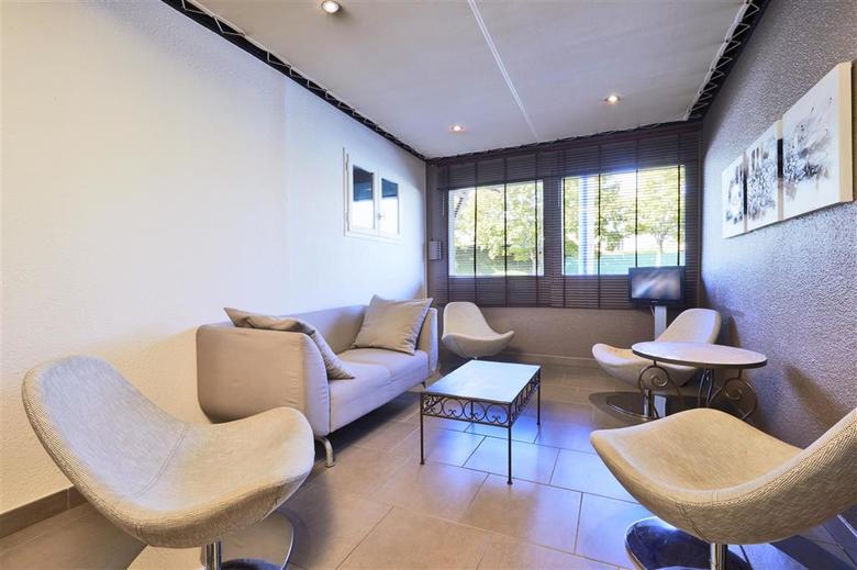 Hotel Kyriad Lyon Sud Saint Genis Laval