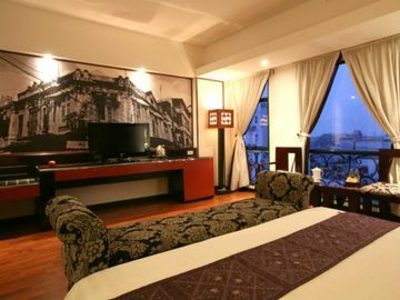 Gia Bao Grand Hotel