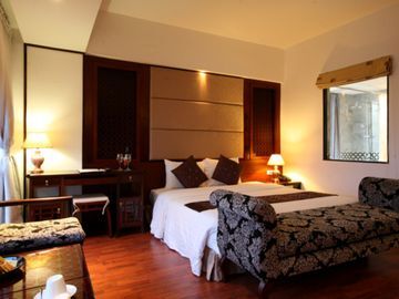 Gia Bao Grand Hotel