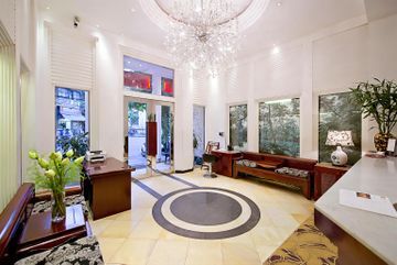 Gia Bao Grand Hotel