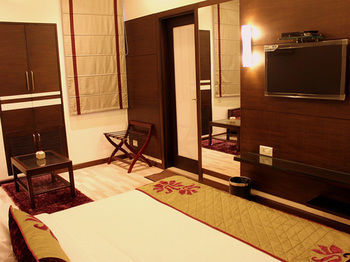 Hotel Amrapali Grand