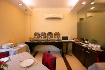 Hotel The Pearl - A Royal Residency
