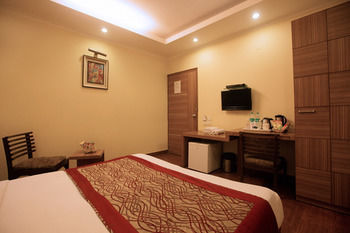Hotel The Pearl - A Royal Residency