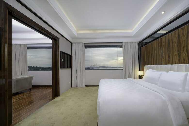 Swiss-belhotel Harbour Bay