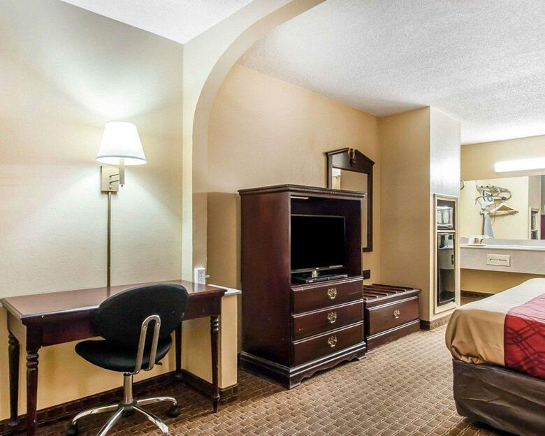 Hotel Econo Lodge Inn & Suites