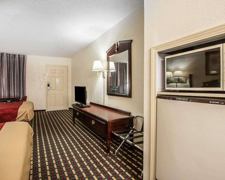 Hotel Econo Lodge Inn & Suites