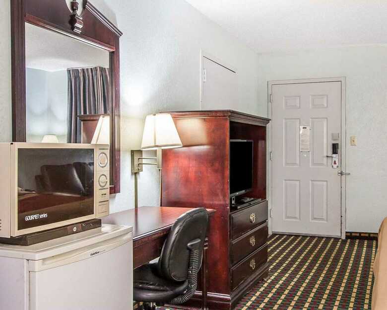 Hotel Econo Lodge Inn & Suites