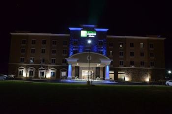 Holiday Inn Express Hotel & Suites Albany