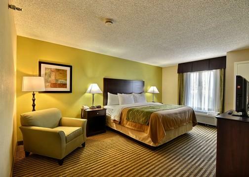 Hotel Comfort Inn & Suites