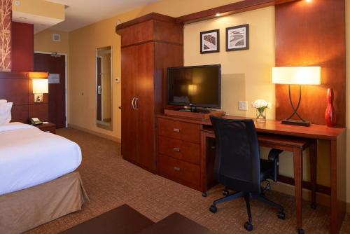 Hotel Courtyard By Marriott Evansville East