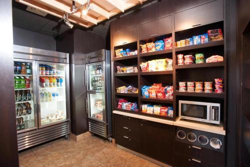 Hotel Courtyard By Marriott Evansville East