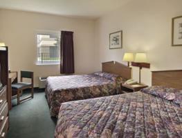 Hotel Howard Johnson Express Inn / Airport