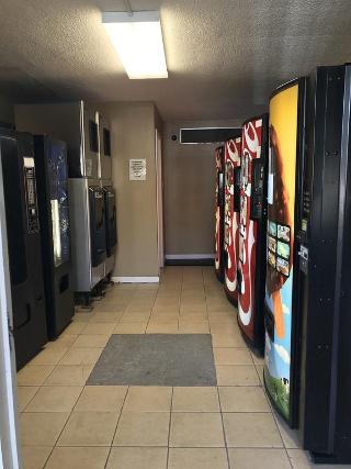 Hotel Carmel Inn & Suites