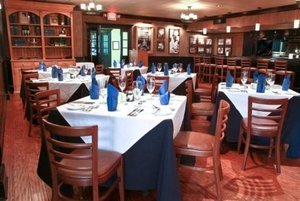 Hotel Carmel Inn & Suites