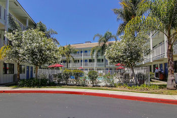 Motel 6 Santa Barbara - Carpinteria North