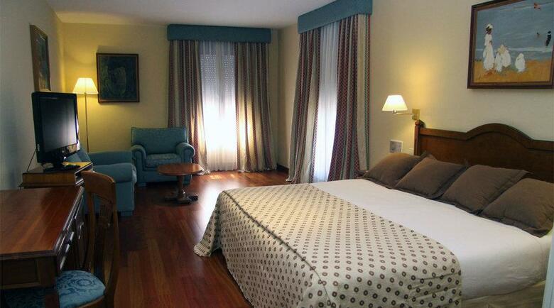 Hotel Egido Plaza De Santiago