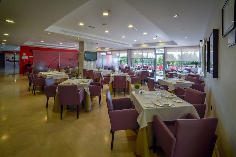 Hotel Sercotel Riscal