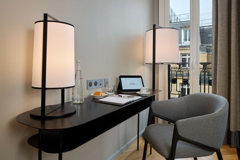 Hotel Le Claridge Champs-elysees Fraser Suites