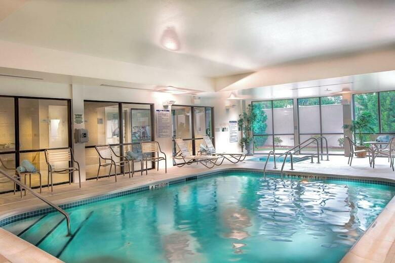 Hotel Courtyard Greensboro Airport