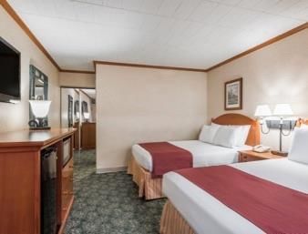 Ramada State College Hotel And Conference Center