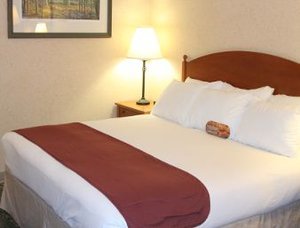 Ramada State College Hotel And Conference Center