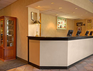 Ramada State College Hotel And Conference Center