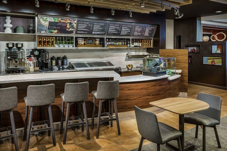Hotel Courtyard By Marriott Charlotte City Center